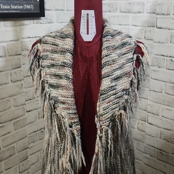 Chicos SZ 2 Shrug Sweater - Picture 3 of 10